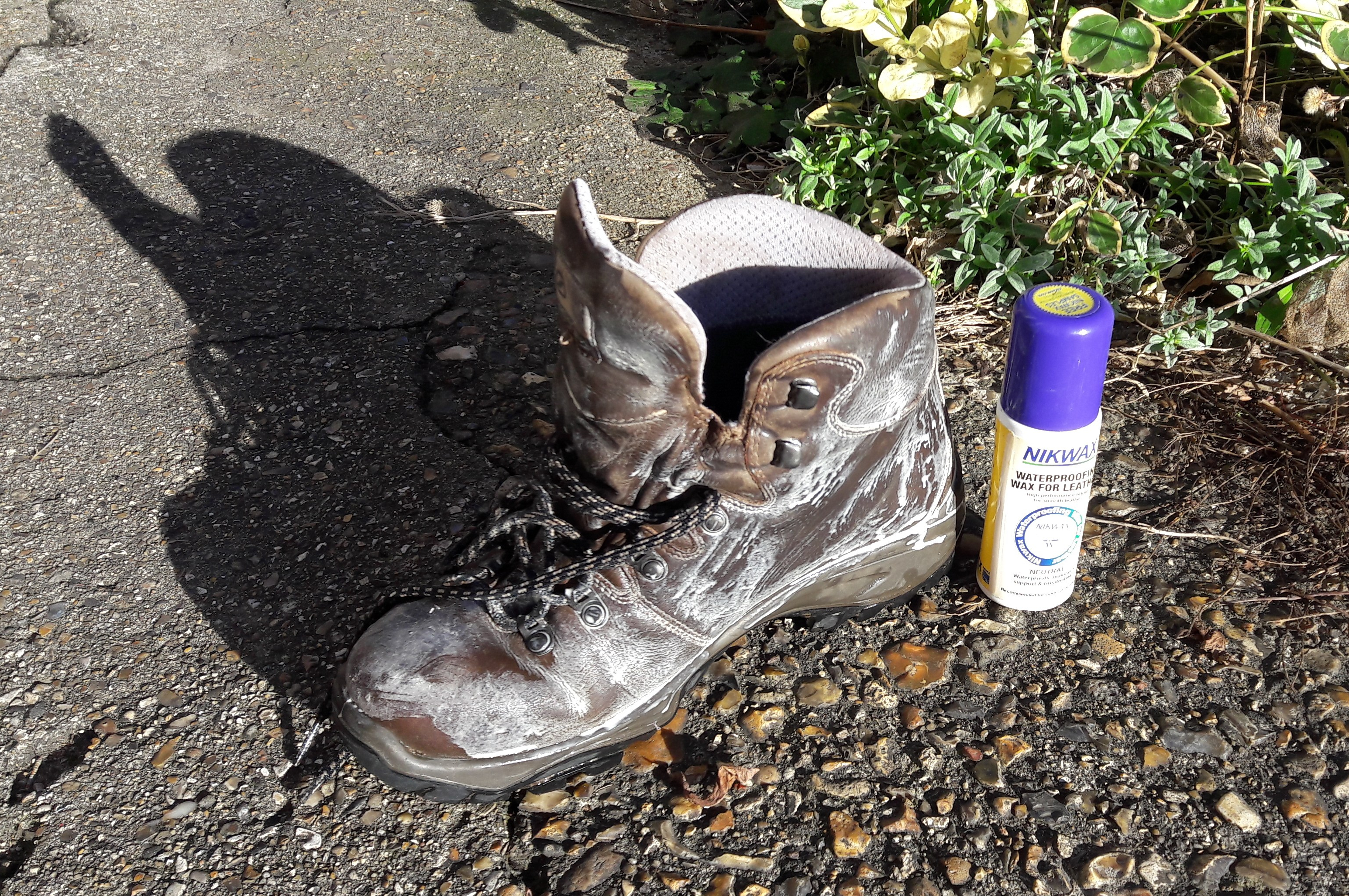 Waterproofing leather boot